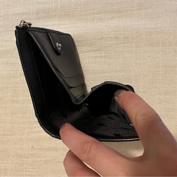 Kate Spade glittery wallet - Picture 5 of 6